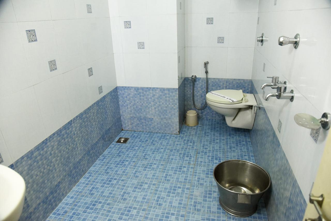 Slr Residency Hotel Subrahmanya Bagian luar foto